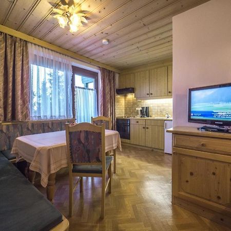 Ferienwohnungen Egger - Direkt An Der Spieljochbahn Fügen Exteriér fotografie
